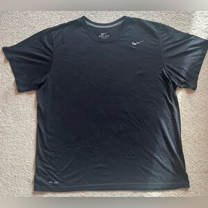 Nike Men’s black dri-fit moisture wicking short sleeve shirt. Size XXL